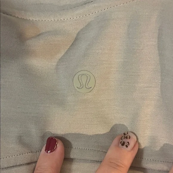 Tan lululemon softstreme Quarter-Zip Pullover size 8 - Picture 6 of 6